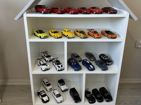 Auto metalowe model sportowe Audi R8 LMS skala 1:32 dźwięki światła ZA4609