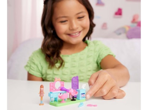 Mattel Mini Barbie Land Lalka fryzjerka + ruchomy salon fryzjerski ZA6041 D
